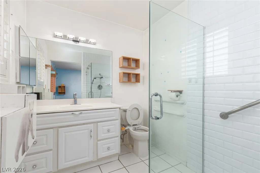 2709 Yardley, Las Vegas, NV 89102