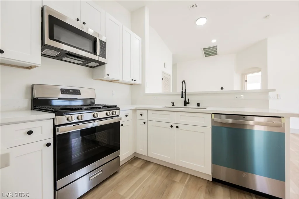 6090 Allred, Henderson, NV 89011