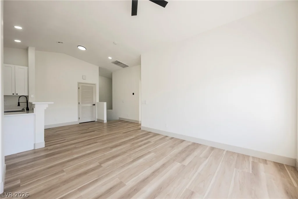 6090 Allred, Henderson, NV 89011
