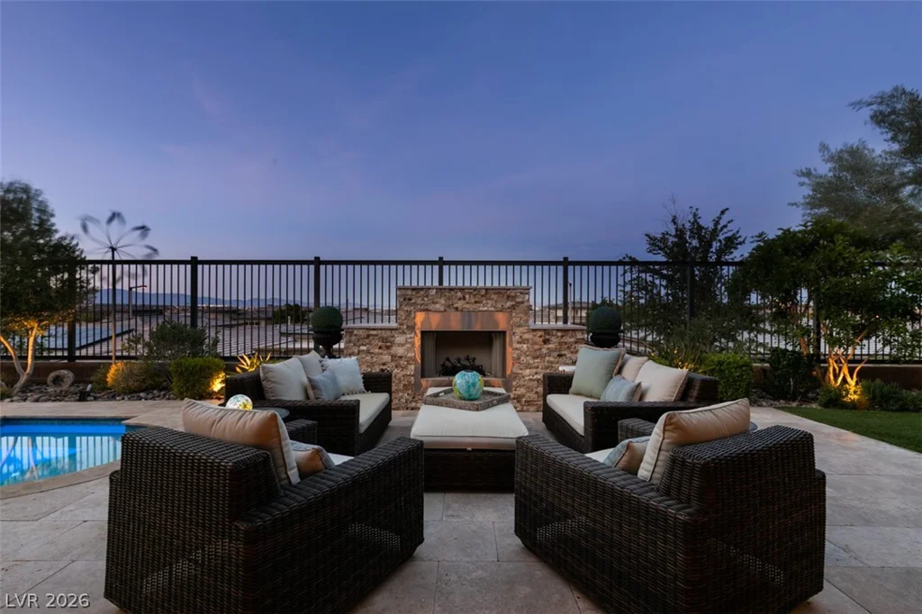 6842 Regency Crest, Las Vegas, NV 89148