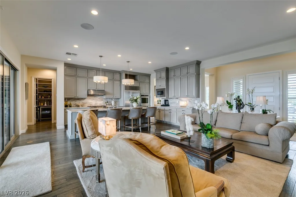 6842 Regency Crest, Las Vegas, NV 89148