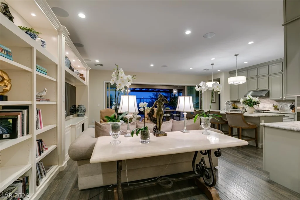 6842 Regency Crest, Las Vegas, NV 89148