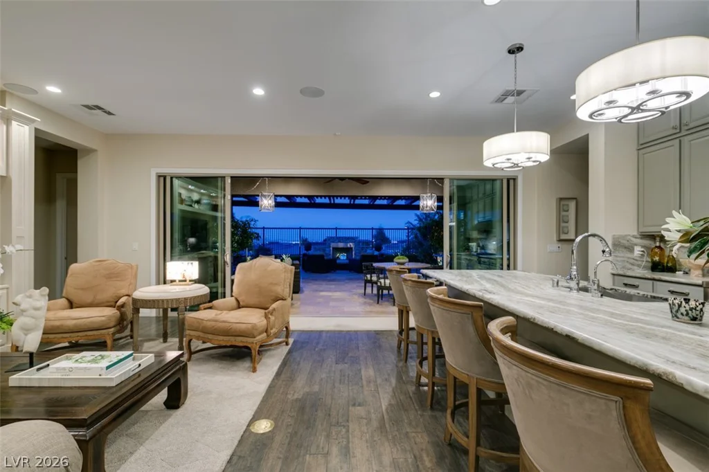 6842 Regency Crest, Las Vegas, NV 89148