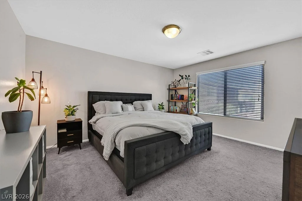 7664 Eastham Bay, Las Vegas, NV 89179