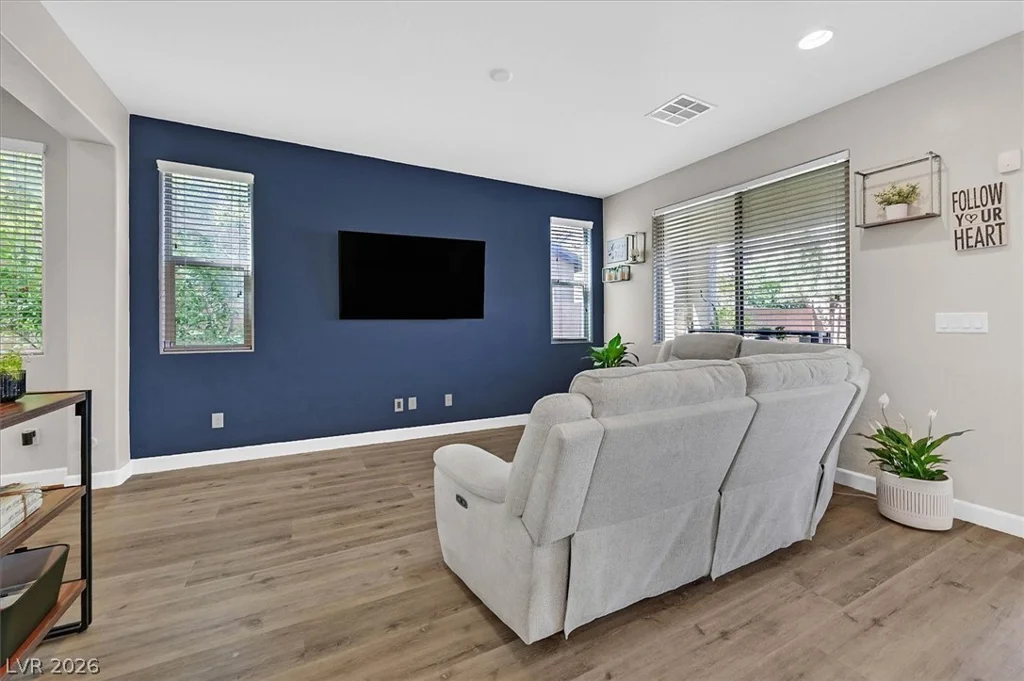 7664 Eastham Bay, Las Vegas, NV 89179