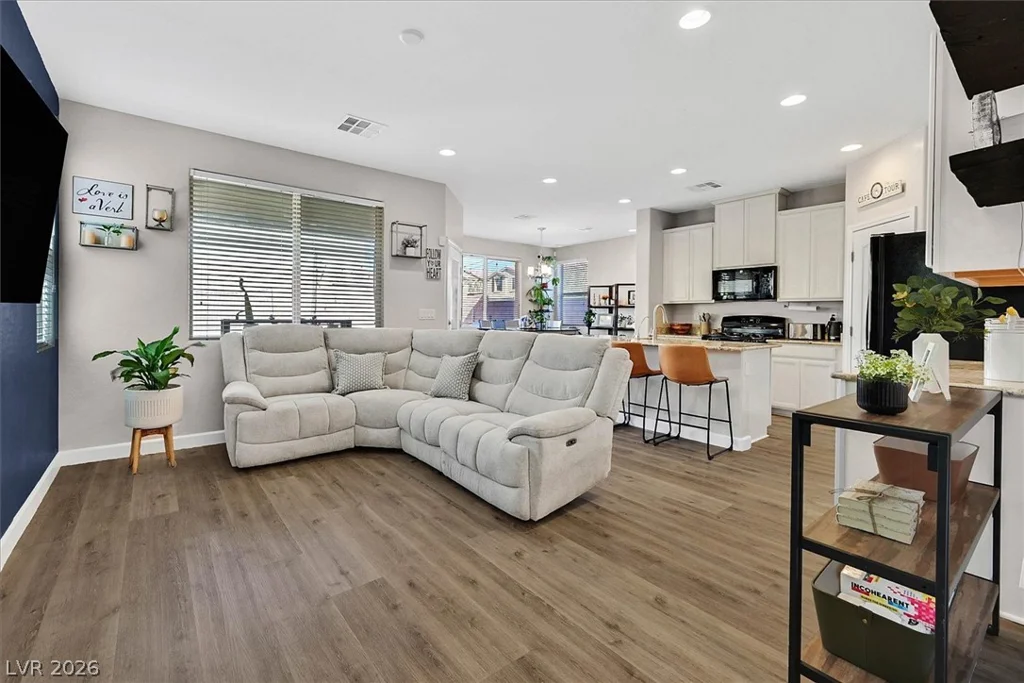 7664 Eastham Bay, Las Vegas, NV 89179