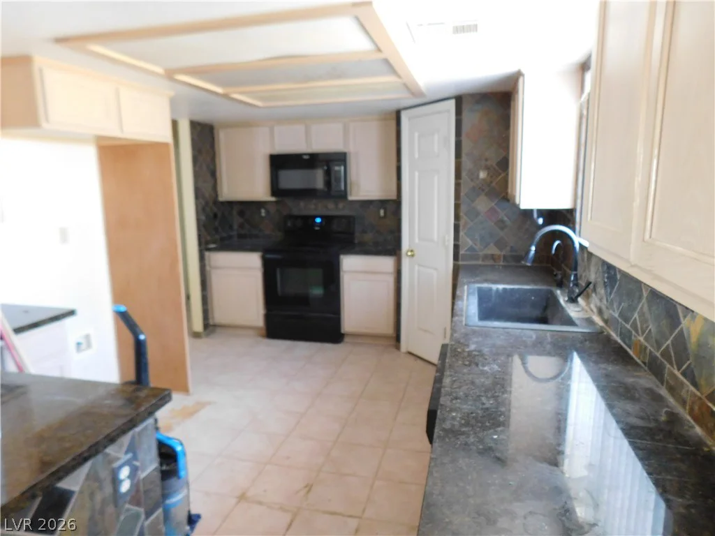 4760 McGraw, Pahrump, NV 89061