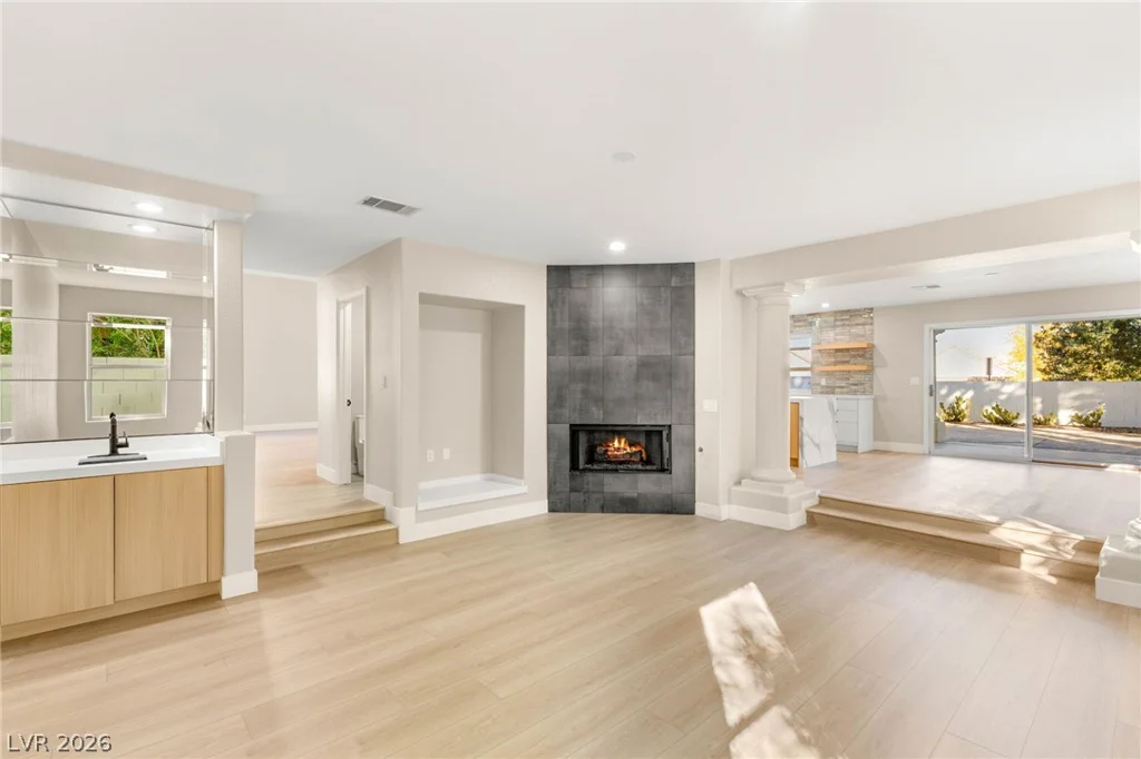 2104 Inverness, Henderson, NV 89074