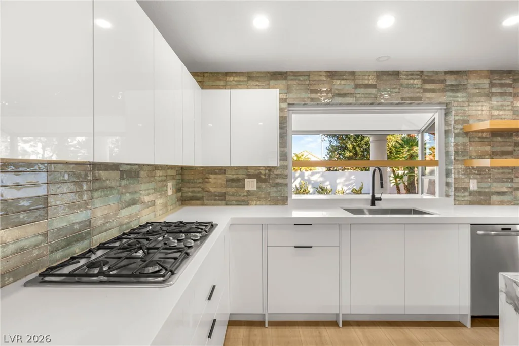 2104 Inverness, Henderson, NV 89074