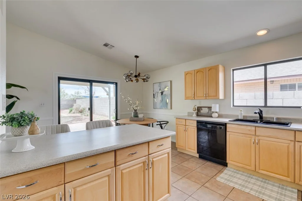 1541 Chestnut, Henderson, NV 89011