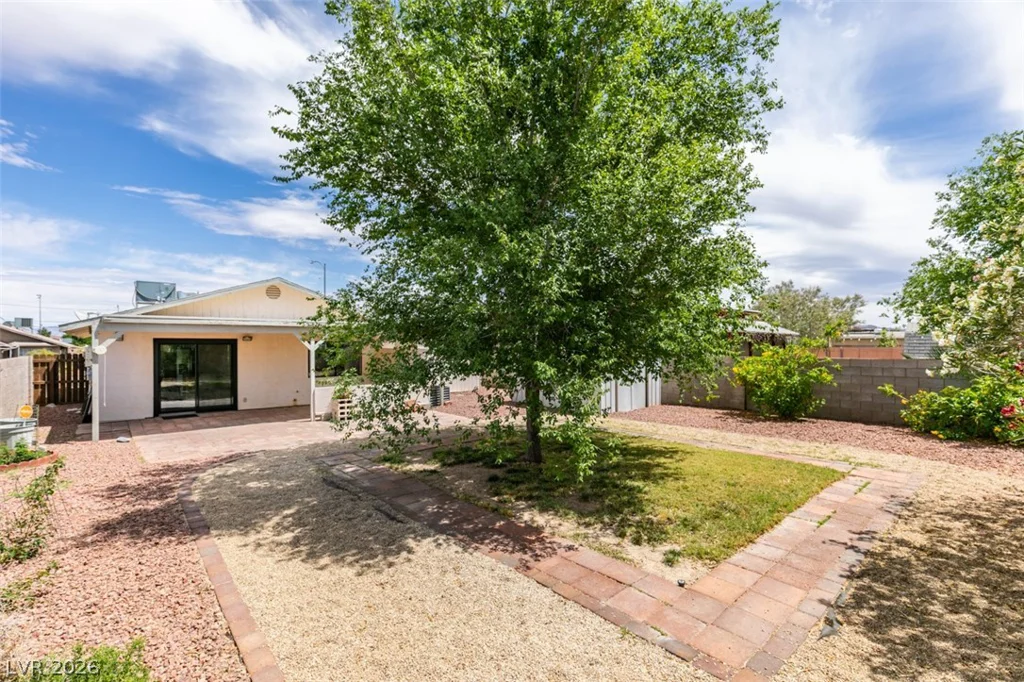 1541 Chestnut, Henderson, NV 89011