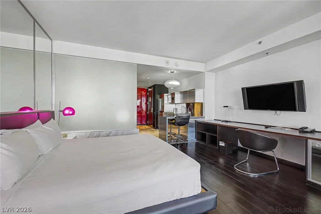 4381 Flamingo, Las Vegas, NV 89103