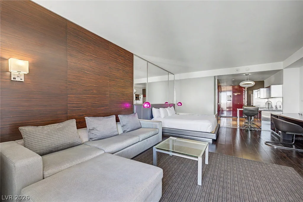 4381 Flamingo, Las Vegas, NV 89103