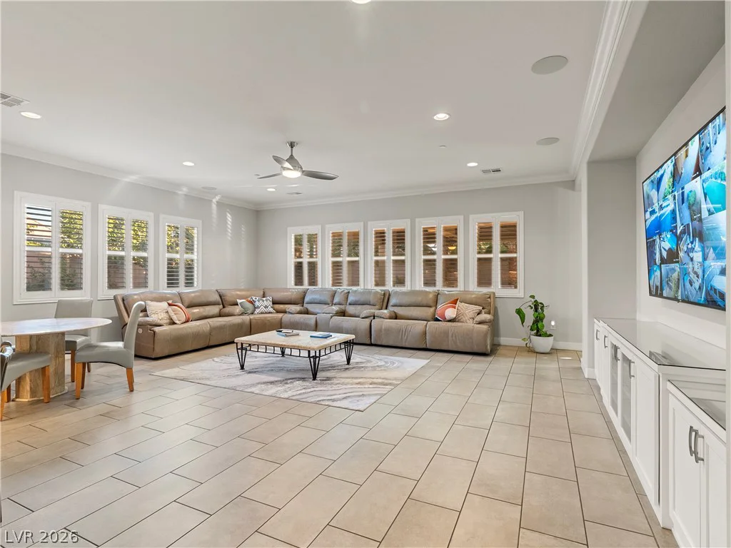 8775 Helena, Las Vegas, NV 89129