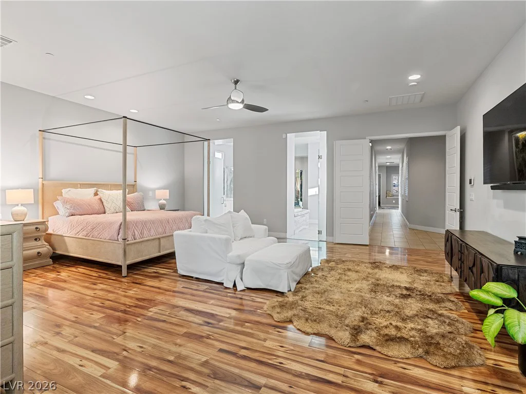 8775 Helena, Las Vegas, NV 89129