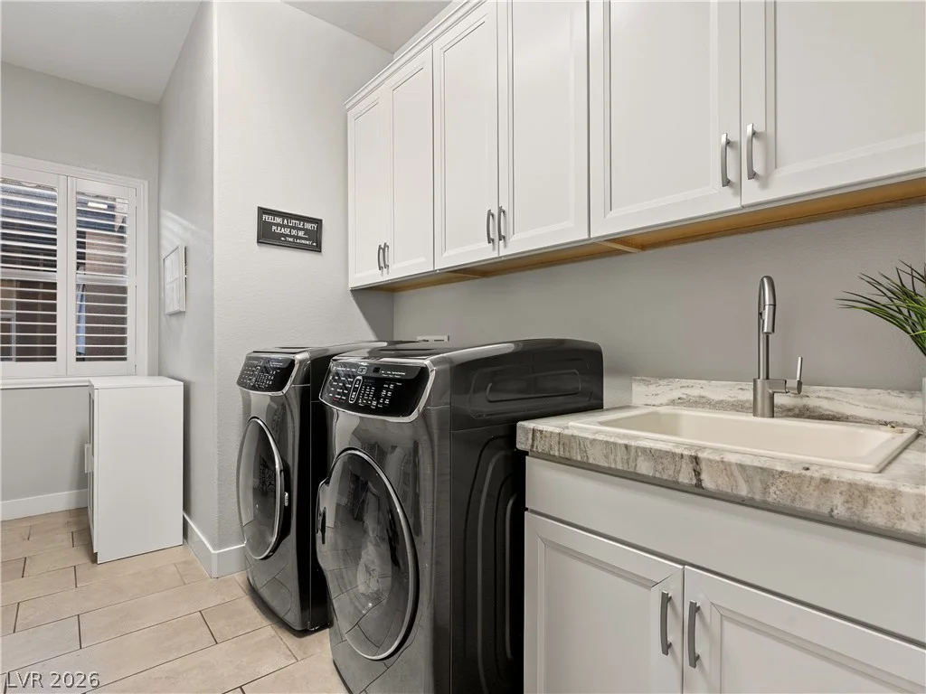8775 Helena, Las Vegas, NV 89129
