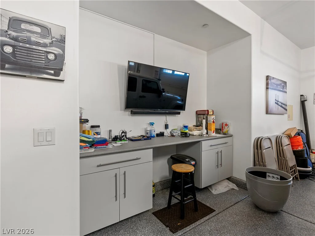 8775 Helena, Las Vegas, NV 89129