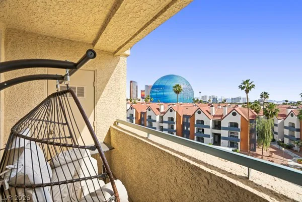 230 Flamingo, Las Vegas, NV 89169