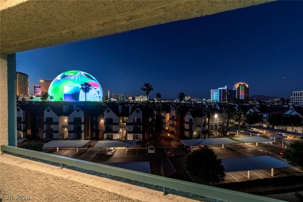 230 Flamingo, Las Vegas, NV 89169