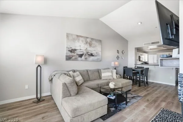 230 Flamingo, Las Vegas, NV 89169