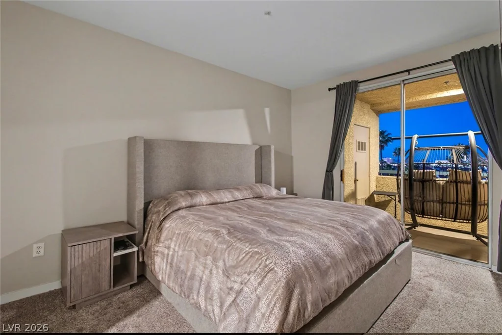230 Flamingo, Las Vegas, NV 89169