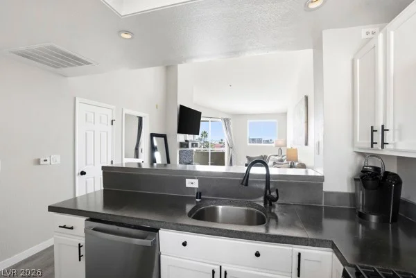 230 Flamingo, Las Vegas, NV 89169