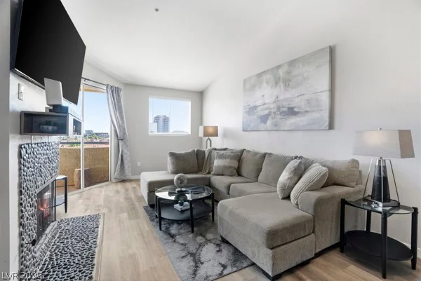230 Flamingo, Las Vegas, NV 89169