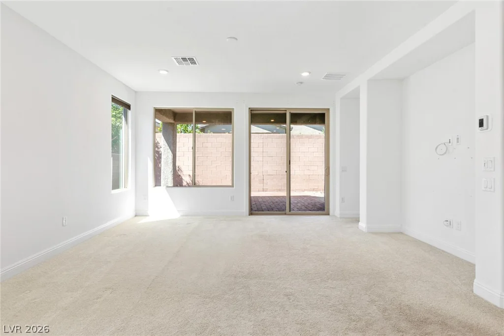 2392 Elmont, North Las Vegas, NV 89086