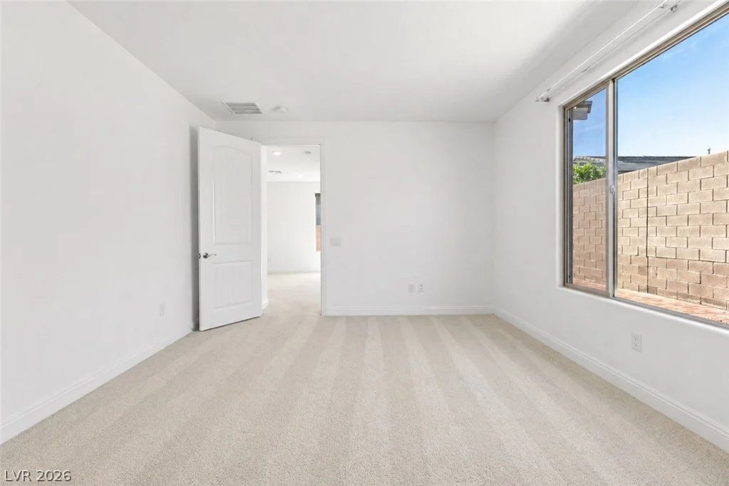 2392 Elmont, North Las Vegas, NV 89086