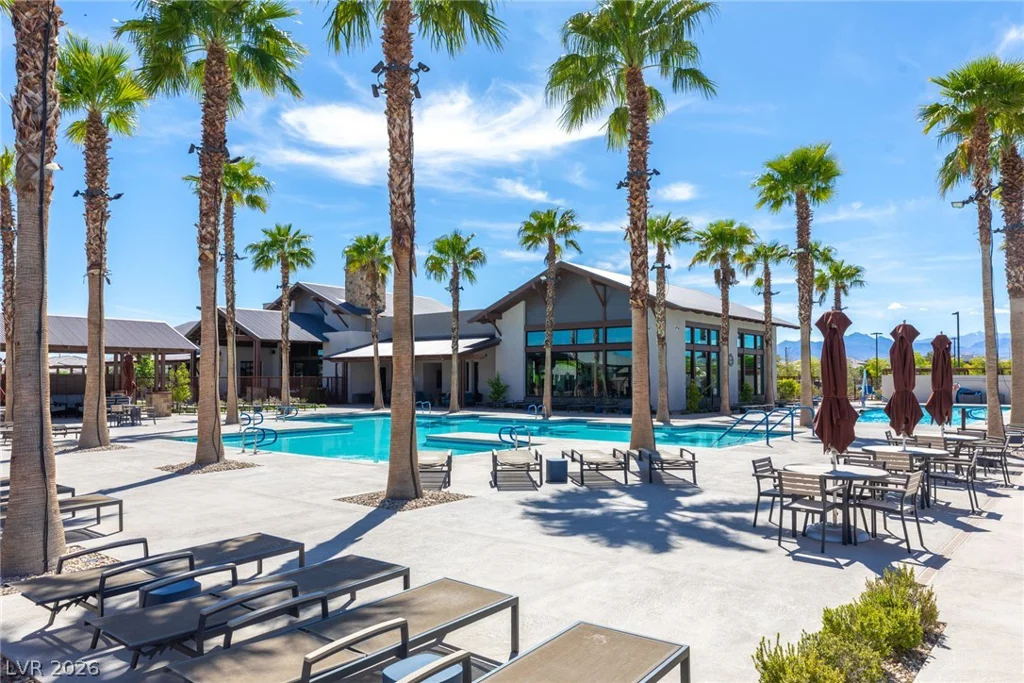2392 Elmont, North Las Vegas, NV 89086