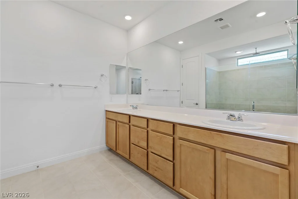 2392 Elmont, North Las Vegas, NV 89086