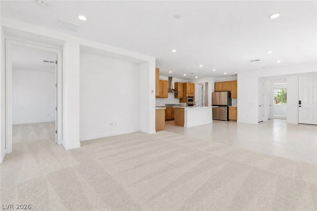 2392 Elmont, North Las Vegas, NV 89086
