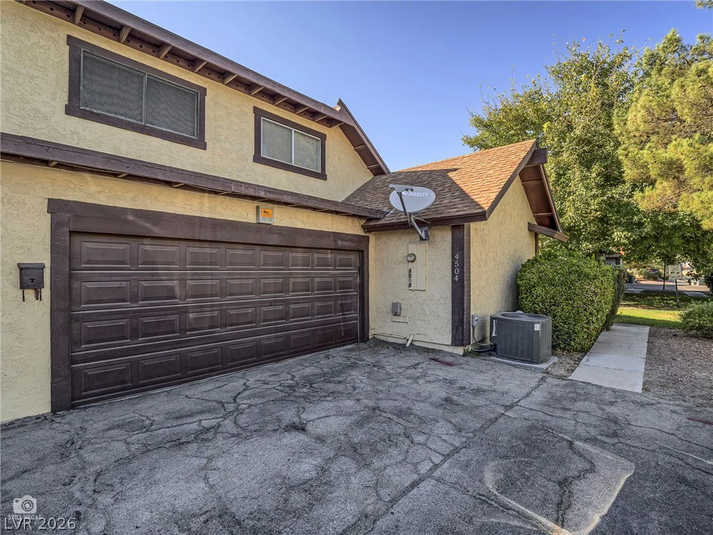 4504 Del Oro, Las Vegas, NV 89102