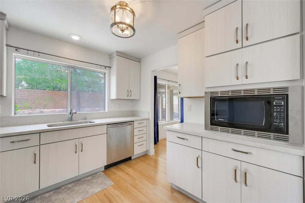 3017 Hawksdale, Las Vegas, NV 89134