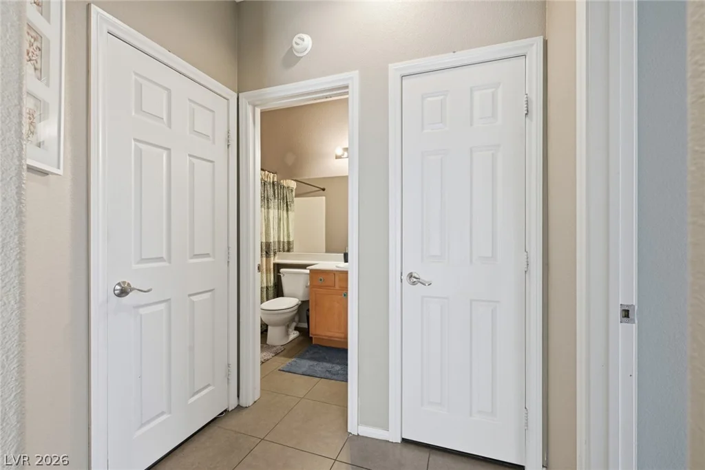 7955 Prairie River, Las Vegas, NV 89113