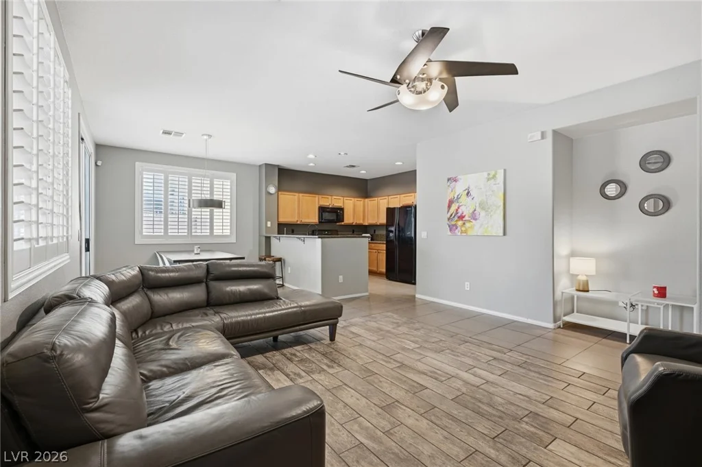 7955 Prairie River, Las Vegas, NV 89113
