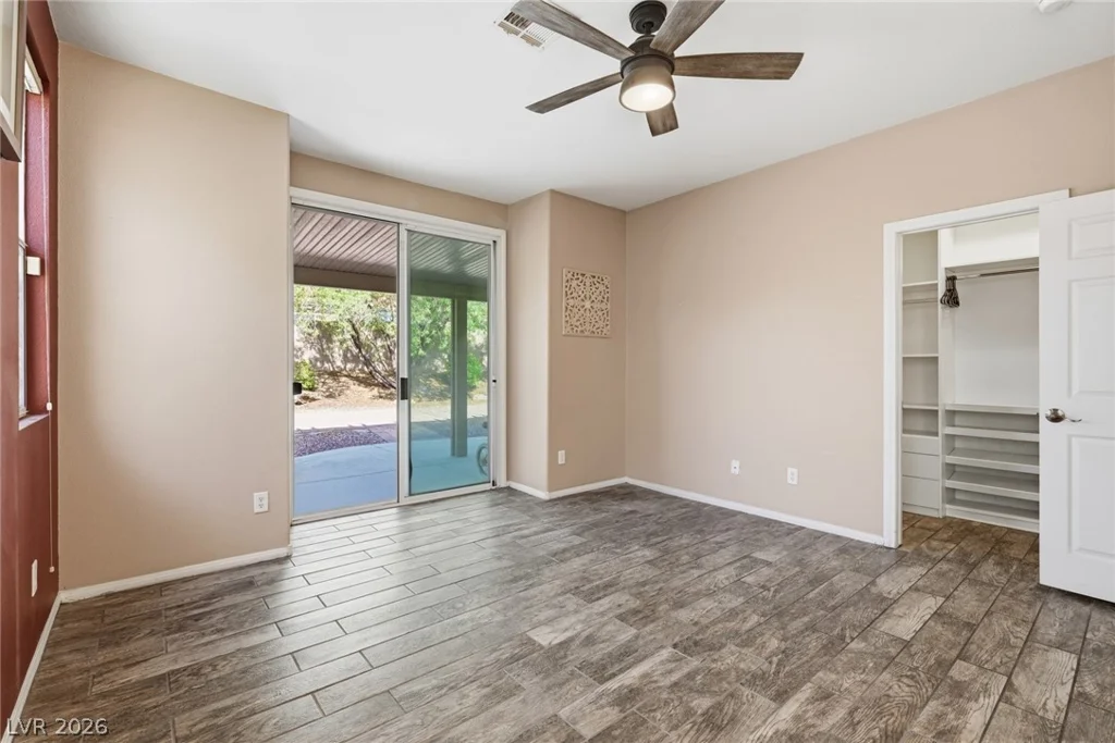 7955 Prairie River, Las Vegas, NV 89113