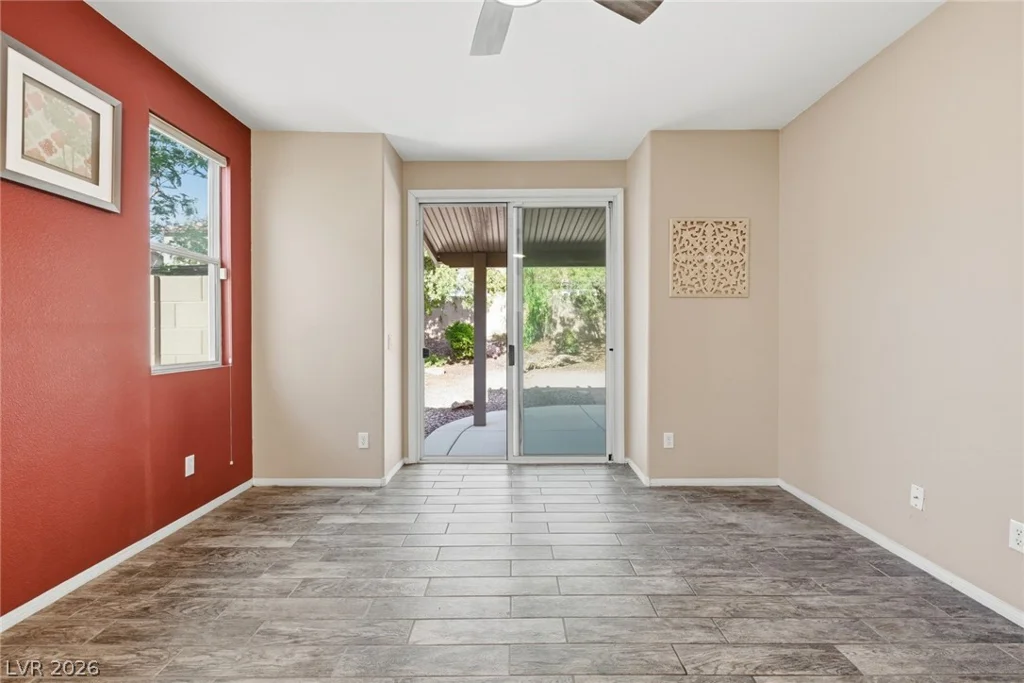 7955 Prairie River, Las Vegas, NV 89113