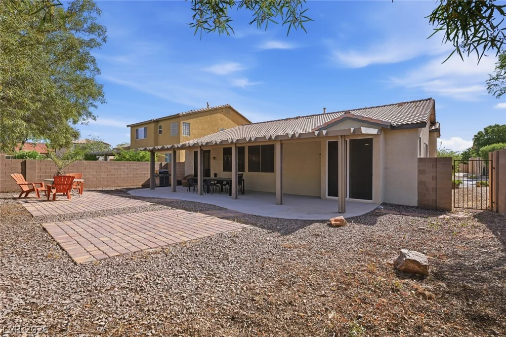 7955 Prairie River, Las Vegas, NV 89113