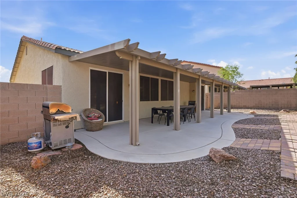 7955 Prairie River, Las Vegas, NV 89113