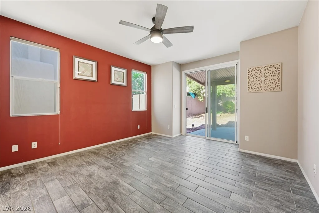 7955 Prairie River, Las Vegas, NV 89113