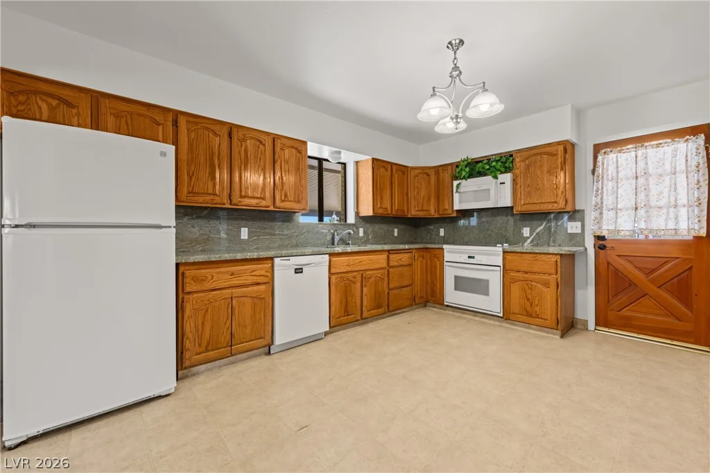 1665 Whipple, Logandale, NV 89021