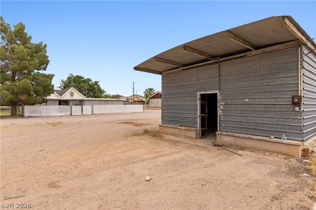1665 Whipple, Logandale, NV 89021