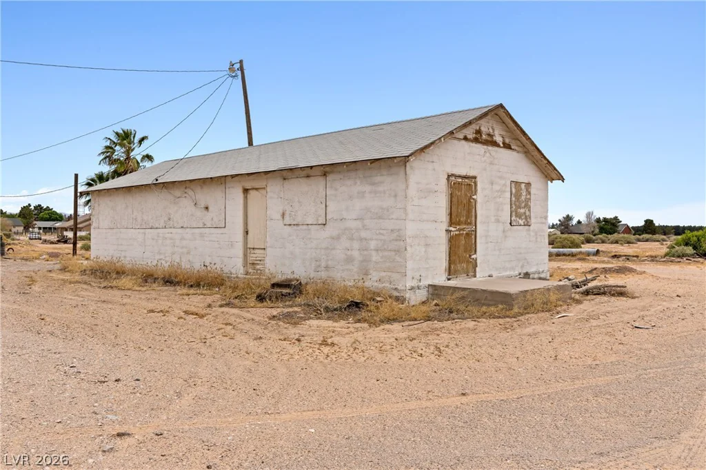 1665 Whipple, Logandale, NV 89021