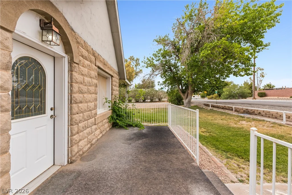 1665 Whipple, Logandale, NV 89021