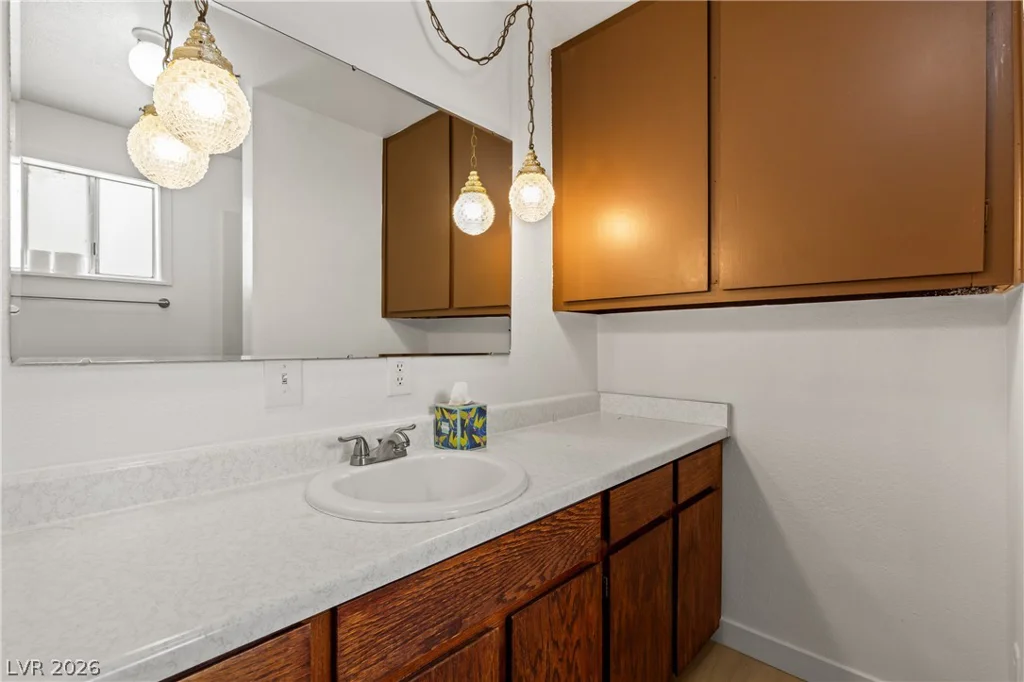 1665 Whipple, Logandale, NV 89021