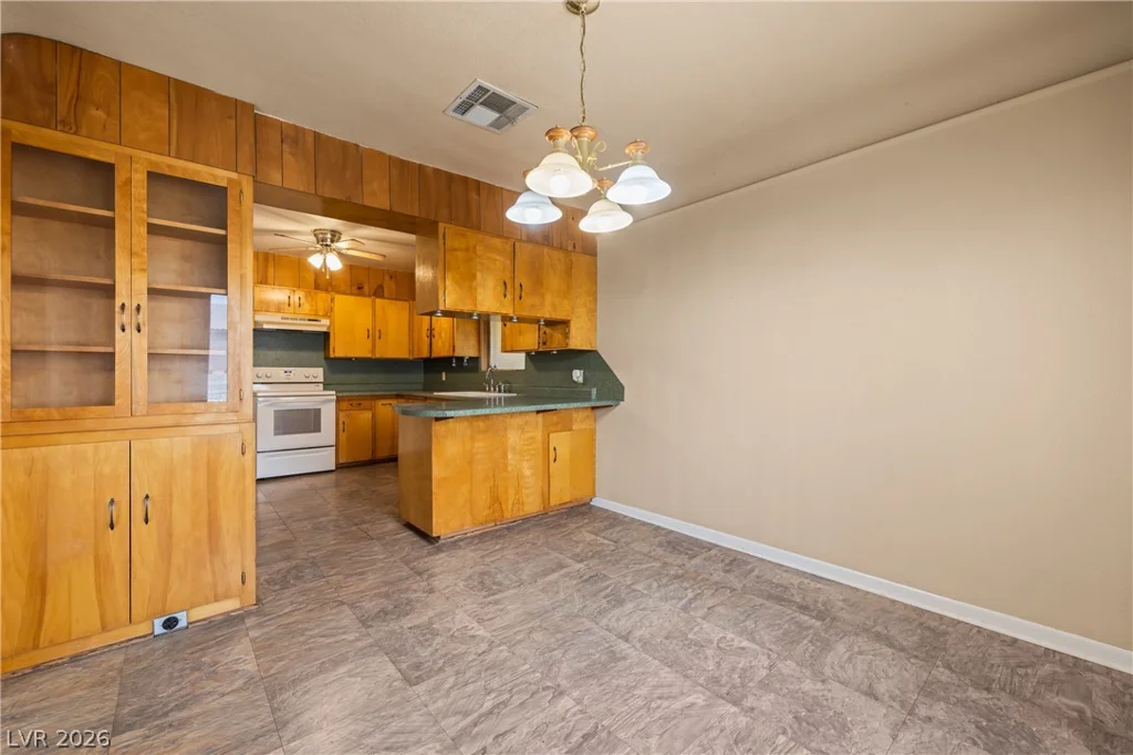 1665 Whipple, Logandale, NV 89021