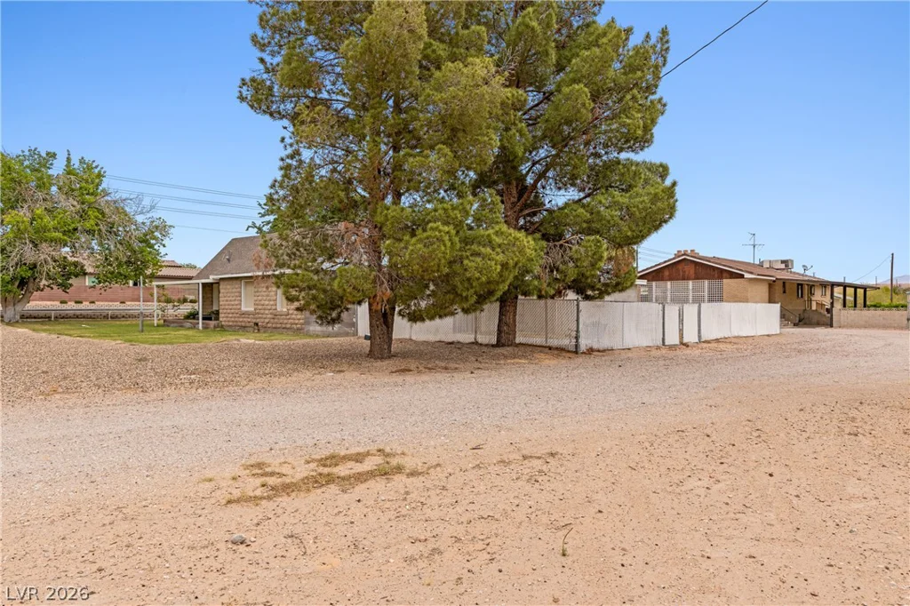 1665 Whipple, Logandale, NV 89021