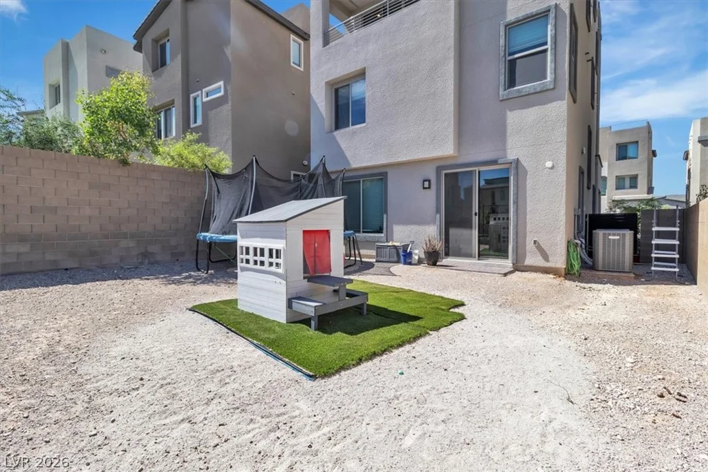 11695 Gentle Birdsong, Las Vegas, NV 89138