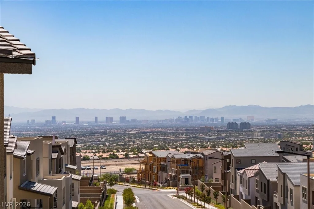 11695 Gentle Birdsong, Las Vegas, NV 89138